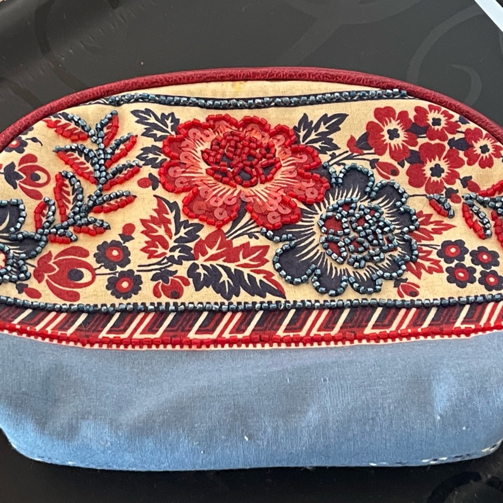 Isabella fiore beaded coin/makeup bag